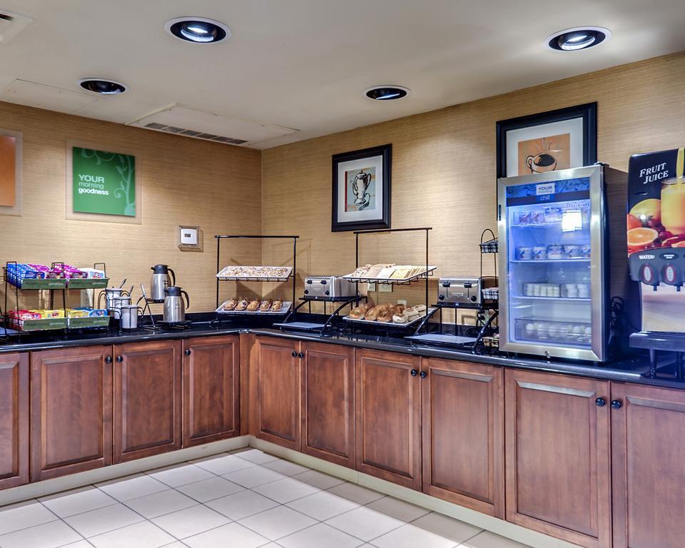 Comfort Inn & Suites York Exteriér fotografie