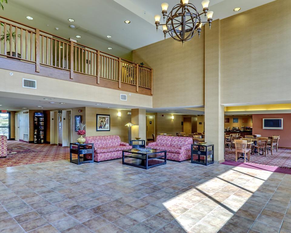 Comfort Inn & Suites York Exteriér fotografie
