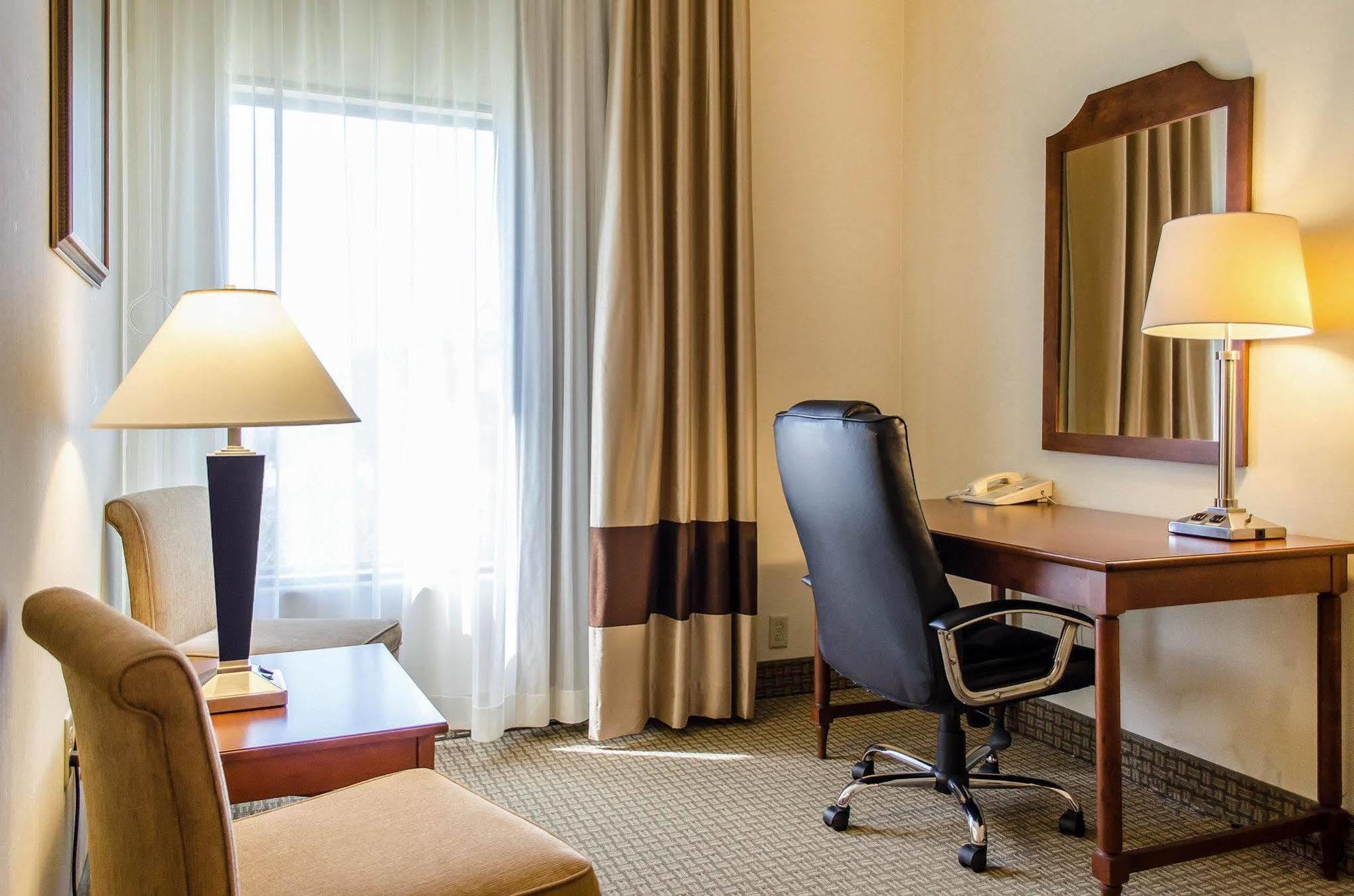 Comfort Inn & Suites York Exteriér fotografie